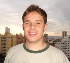 Paulista,16 anos , Santistas, tocador de violão nas horas vagas curti assistir filme do Adam Sandler e Jim Keller