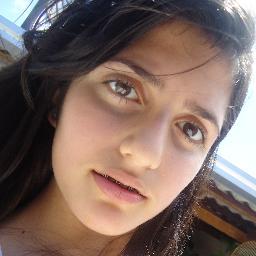 Pra que ler issuh?
Não é mais fácil me
seguir logoh?
Dai vuxê me conhece
pelos meus posts!
Não se preocupe, sempre estarei twittando! :p
(...)