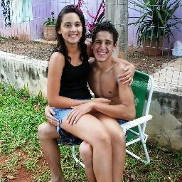 Nada problemática, muito divertida
A mais Feliz do mundo inteiro!
É opção sua se dar bem comigo. ^^