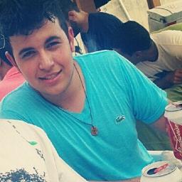Estudante, futuro ex-pobre e Torcedor do Clube Atlético Mineiro. Carpe Diem !