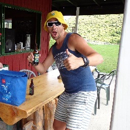 BenchyStraya's profile picture. 