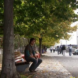 Melómano, fan de los Beatles, el futbol y la buena compañia.