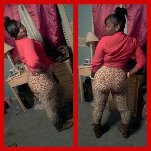 my sister My cock back in bust it bitch @_xLickMyGuilt..... follow me & her :))