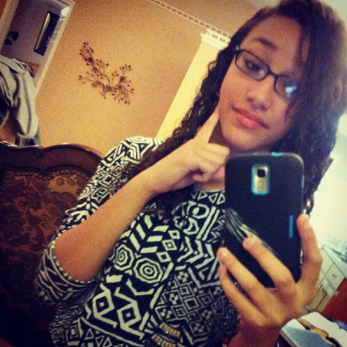 FOLLOW ME AND I WILL FOLLOW U BACK