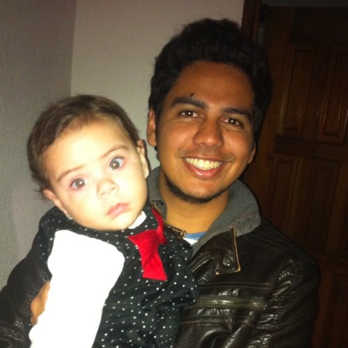 chichan04's profile picture. 