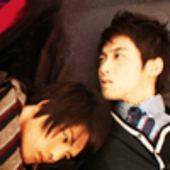 Official twitter for http://t.co/1SwW2iVS Made to spread the love of the beautiful couple ♥YunJae♥   

Admin: Moon1084@twitter