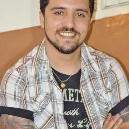 Estudiante de Publicidad - Instructor de Guitarra - Amante del Fingerstyle - EX Miamian