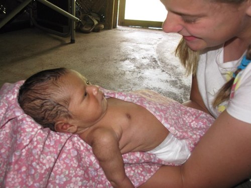 AmyVanuatu's profile picture. It's His grace in my moment of reproof that helps me see the truth—just how I sound, no autotune.