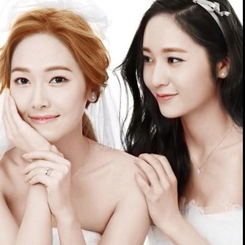Hello~ we're Jungsister jessica&Krystal both^-^ เจสสิก้า&คริสตัลบอทค่ะ รักพวกเราตลอดไปเลยได้ไหมคะ~♥ #sica #jsj xoxo
8/20/2012