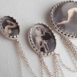 Jewellery designer-maker based at Awol Studios, Manchester. Inspired by the female form and Victorian Erotica photographs, producing sterling silver cameos