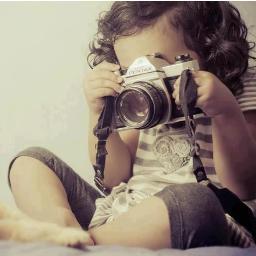 hellonovember's profile picture. 