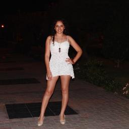 Bachiller en Administración. Sweety, orgullosa, terca pero perseverante con mis metas. Encantada por el mar, la luna y las estrellas.