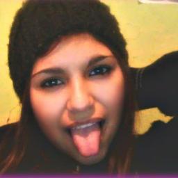 Buenooo Primero que todo....Soy Belieber,Mahomie,Smiler,Jonaticas,Lovatic & BeadlesBaby ,Amo a mis Idolos & Espero Conocerlos.