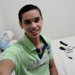 Multifacetado, incompreensível, enigmático. Universitário do curso de Administração - UERN.