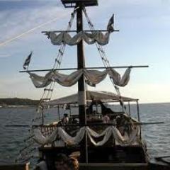 oldmanthoede's profile picture. Collector, Tikiphile, and @Leilowhtx