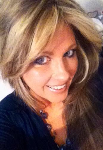 IBM zClient Architect...IBMer, native Texan, photographer...Love music and dancing. Life is better when you're laughing!! ~~My Tweets are my own~~
