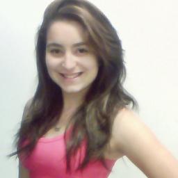 Eu agradeço a Deus quando tudo ta bem, quando tudo ta mal eu agradeço ele tambem.