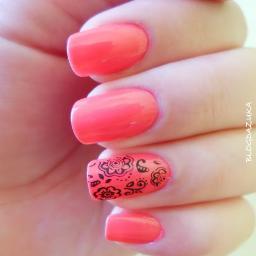 Gaucha e apaixonada por esmaltes, espero por vocês no blog!!