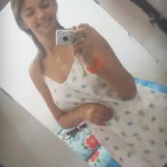 ~* α gαrotiinhα imperfeitα,
αquelα que chorα de dor,
αquelα que ja sofreu poor αmor,
αquelα que sαbe se αrrepender! ♥