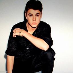 Boy Belieber 3 Follow me and I will follow you back :))