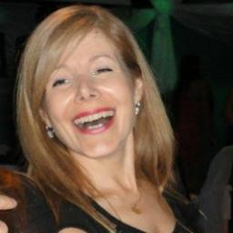 SilviaFerro's profile picture. Mujer, ante todo. Amiga, madrina, hija y más... Desarrollo y diseño web. Siempre en contacto con mis emociones. Abrir el corazón es lo que cuenta.