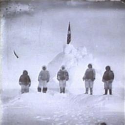 scotfram's profile picture. A romantic dreamer meets a ruthless pragmatist. Driven by 1,001 hobbies that never paid the bills. Heart worn on sleeve. Sleeve worn long - indie disco.