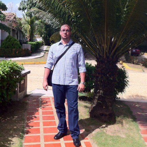 Estudiante Esp. Sistemas de Potencia (UCV), Ingeniero Electricista (Potencia-UCV), interesado en el mejoramiento del Sector Eléctrico Venezolano