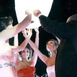 ZayPenaloza's profile picture. you're every single day, so  take a breath of fresh air, and let the colors fill your mind!