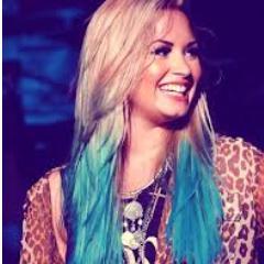 Mais de  65419641961 de pessoas e eu escolhi AMAR você ! Donas: @WishRebelde_ e @OurPride_Chay