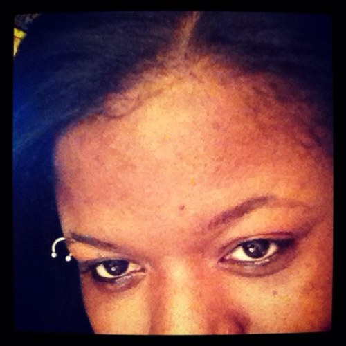 Don't trust anyone who can't look you st8 in ya eyes #TEAMCHAOSUSA #TEAMFOLLOWBACK #TEAMIPHONE4