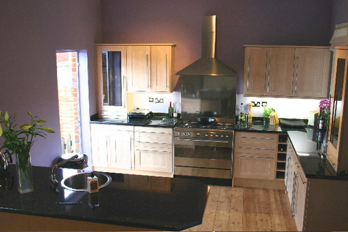Kitchen Showroom in Southampton. We stock Masterclass & Crown Kitchens - Exclusive Southampton Hotpoint Luce Dealer.
