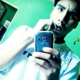 - e viver o hoje é a melhor opção pra vencer, sonhar alto faz parte , cair tbeein , zuuar sempre , acreditar no amanhã é a dificuldade que sempre vai existir *