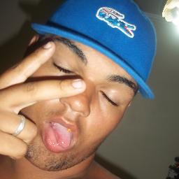 Fb . http://t.co/52Q6payz 
add aii q é nois :)*