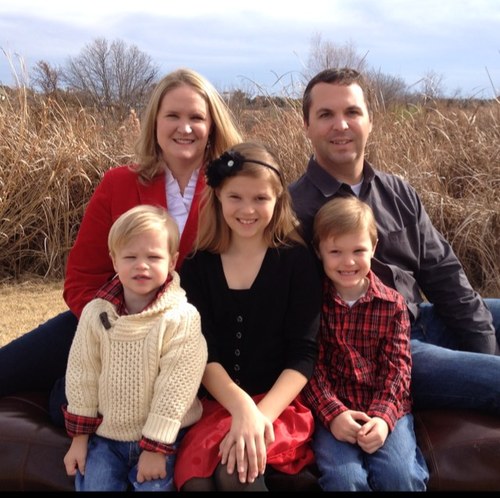 I'm a married father of three. I love my family. Enjoy sports; particularly the Georgia Bulldogs, Atlanta Braves, and Dallas Cowboys.
