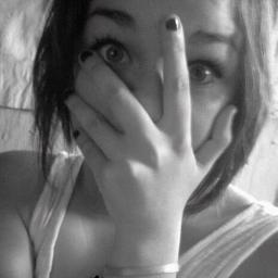 DaanielaPlobnrg's profile picture. Describir es limitar, y el amor no tiene limites♥