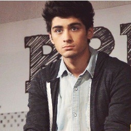 Die hard Zarry shipper
Watch the end of kiss you if you don't think it's real
Union J follow, which is cool. ~
