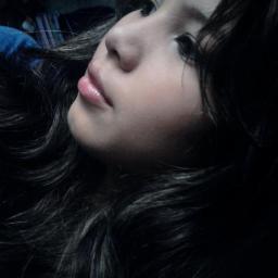 sou uma pessoa legal,divertida,gosto d fazr novas amizades,sou um poko doida mas no bm sentido!!rs.: meu estilo e meio patti...estilo d musika: rock romantico.