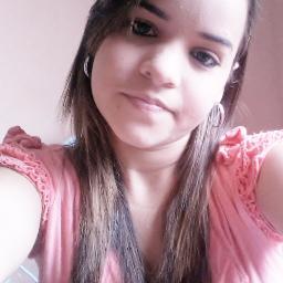 Universitária, 18 anos, Muito feliz, Boba, Dramática, A minina de voinha, Propriedade exclusiva do Gustavo Henrique ;*