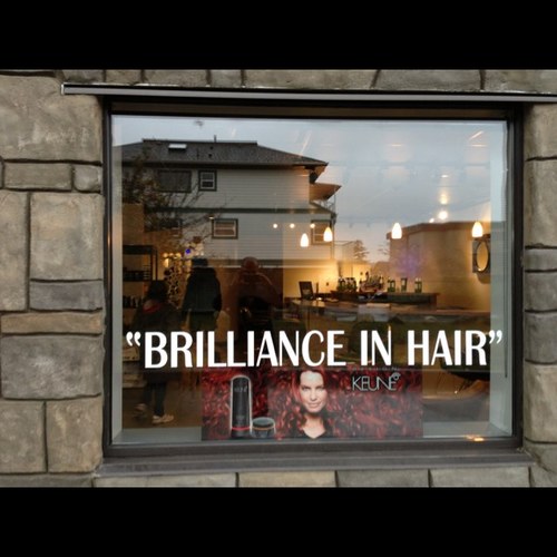 iNDiGO LOUNGE Hair Salon has highly educated, fashion focused, professional stylists with over 18 years of experience, located in the heart of downtown Comox.