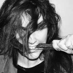 Charleyne_'s profile picture. 