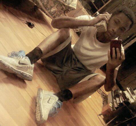 Follow My Fave @_SplashyLu LArimer Nigga #TEAMYIZZO Gowl