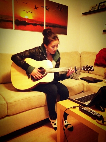 Twentysomething girl who's trying to find her spot in the world. Life's too short to be doing something you don't love.