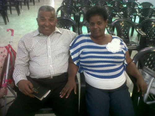 Oscar_pastor's profile picture. Por que de tal Manera Amo Dios al Mundo que envió a su  hijo unigénito para que todo aquel  que en El crea no se pierda mas tenga vida eterna...  Jesús  te ama!