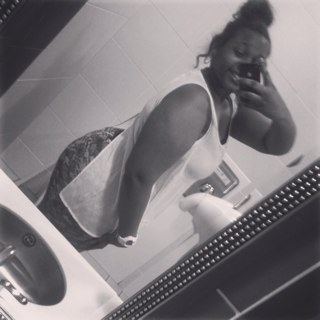 @lfinister,@teamtyga,@teamchrisbrown,@teambeyonce i like to sing and dance and stay to myse
Vb