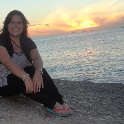 isabela_reda's profile picture. 