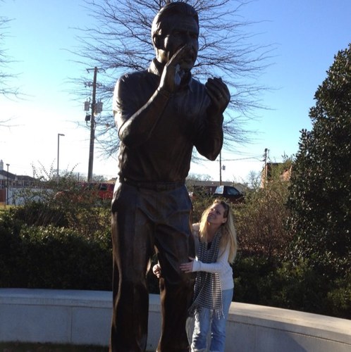 Timnlea's profile picture. 