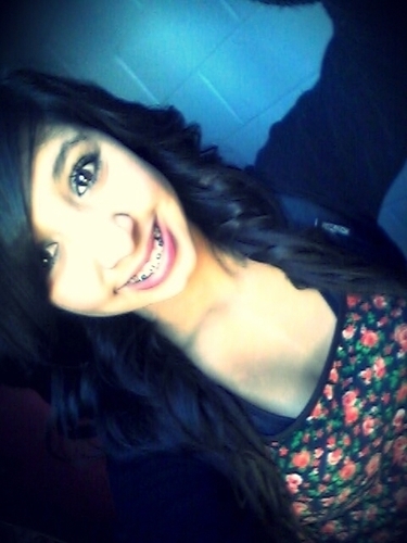 follow me on instagram @elvira__xp my names diana garcia ^.^ hah k bye.