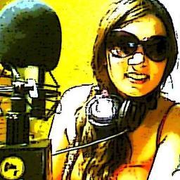 Periodista y Comunicadora de la @Ucen. Conductora del programa @shukriaterapias  #Soydonante
