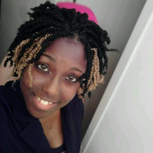 CRAZY, GOOFY, LAID BACK AND SMART AT THE SAME TIME...TEAM DREADZ W/ MY BAYBEE @Hangtym3 TEAM COMEDIAN TEAM REALIST GURL EVA