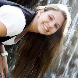 Cola comigo que eu te mostro o infinito.
ConeCrew. ♥♥